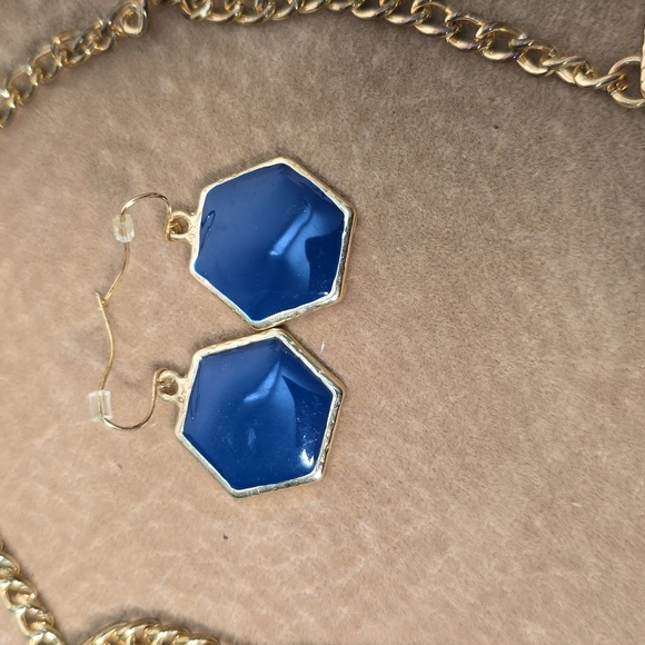 Necklace & earring set - Picture 5 of 10